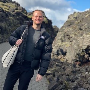 Meet your Posher, Jake